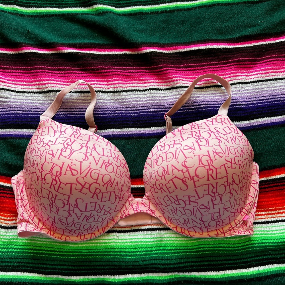Victoria Secret 40DD bra